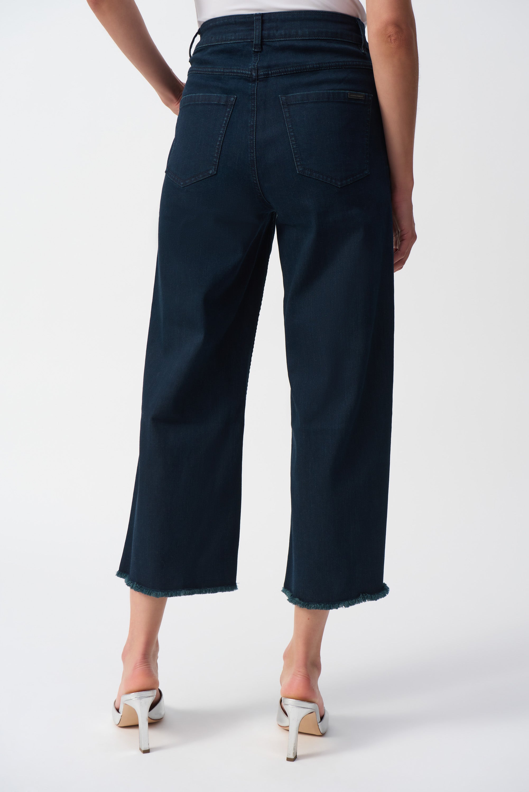 Joseph Ribkoff - Wide Leg Cropped Jeans - 251901