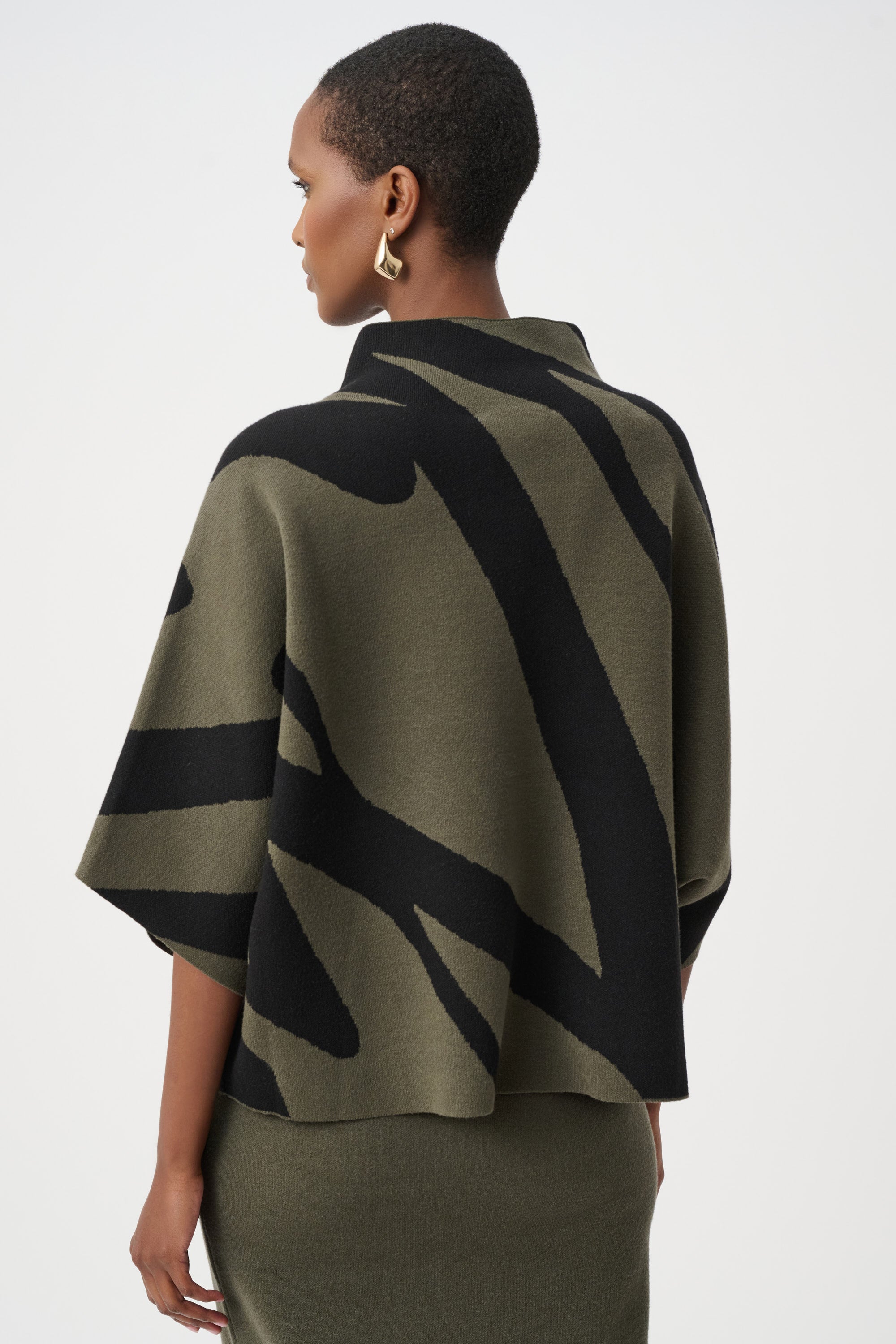 Abstract Jacquard Funnel-Neck Boxy Sweater 263936