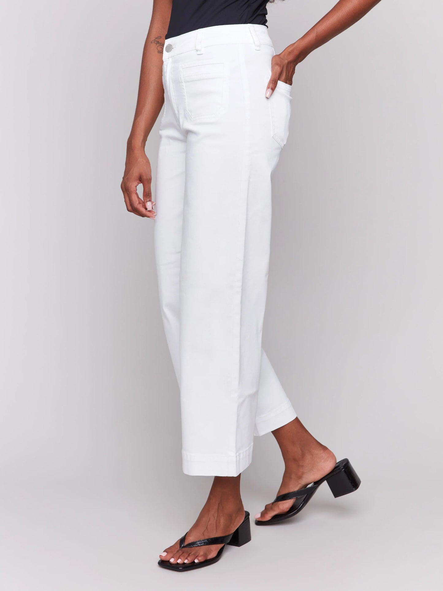Pearls Boutique-Port Dover Ontario-Charlie B-patch-pocket-flare-twill-pants-blanc-white-c5538
Flare fit for a retro-inspired silhouette

Cropped length for a fresh, modern look

Front patch pockets for added style and functionality

Stretch denim fabric for a comfortable, flexible fit

Regular rise waist for a flattering, classic fit

Available in white and medium denim blue for versatile styling