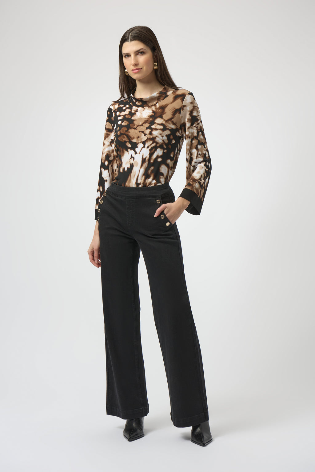 Pearls Boutique-Port Dover Ontario-Joseph RibkoggClassic wide leg Pull on Jeans-Black
– Pull-on waistband 
button accents at front pockets 
– Made with eco-conscious Repreve® stretch denim
– Soft, breathable woven fabric with gentle stretch
– Unlined for natural drape and movement


