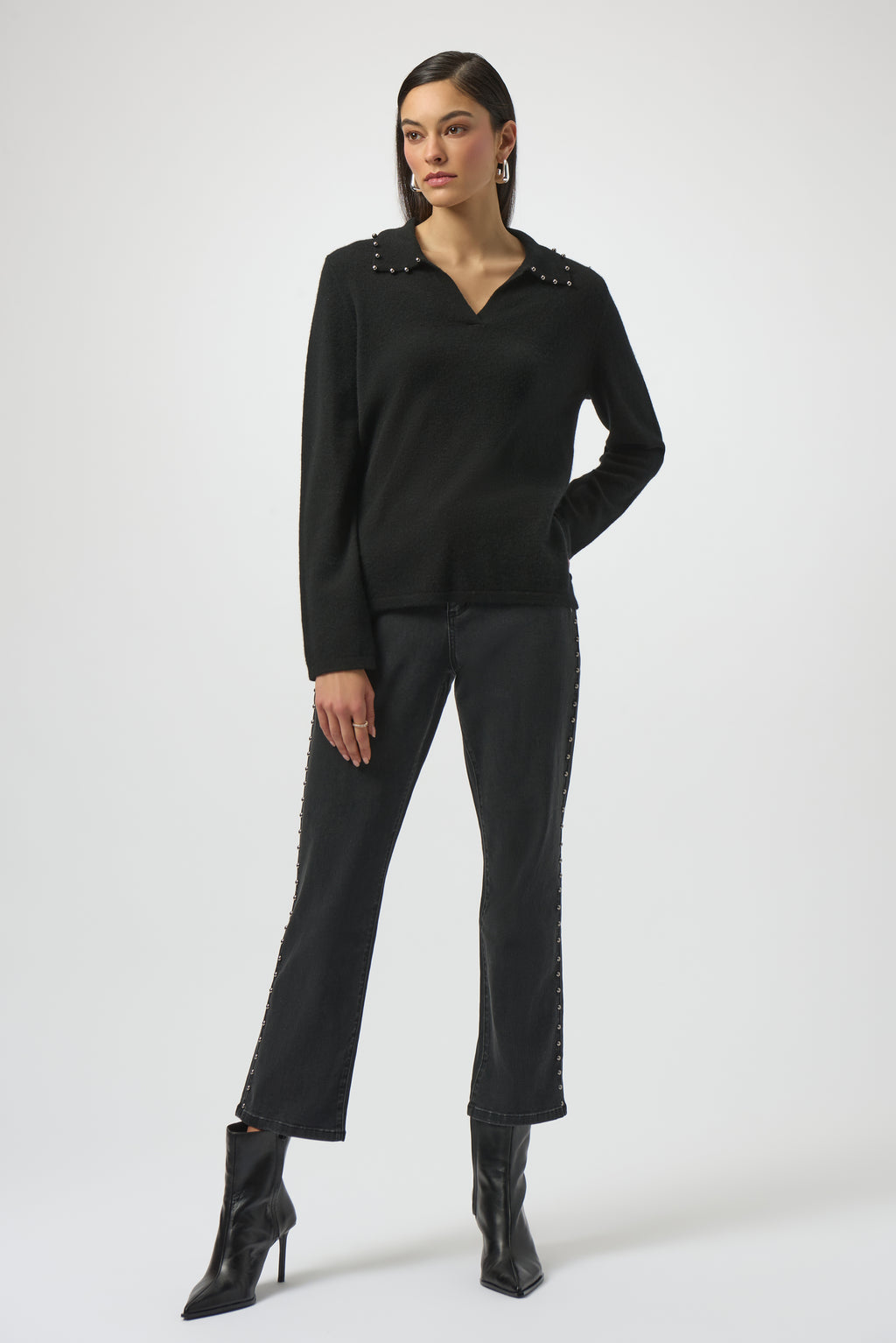 Pearls Boutique- Port Dover Ontario-Joseph Ribkoff | Cashmere Long Sleeve Sweater-Black
– 100% pure cashmere for featherlight warmth
– Polo-inspired design with Peter Pan collar
– Soft V-shaped neckline for feminine balance
– Long, straight sleeves for clean lines
– Pullover style with minimal detailing

FABRIC &amp; FIT
Made from ultra-soft cashmere, this sweater delivers a refined feel. The fit is relaxed but not oversized, designed to layer with ease while maintaining a sleek profile