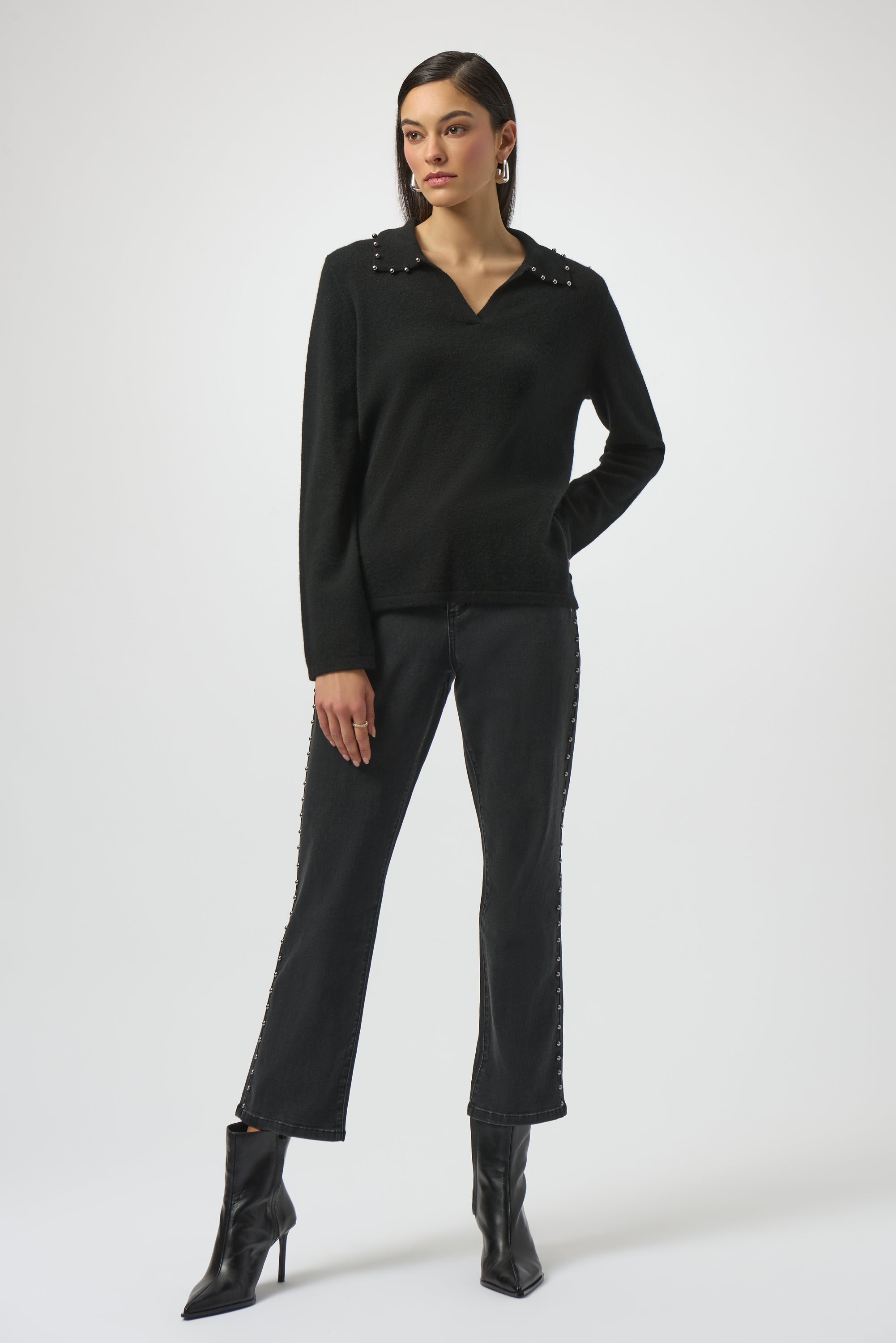 Pearls Boutique- Port Dover Ontario-Joseph Ribkoff | Cashmere Long Sleeve Sweater-Black
– 100% pure cashmere for featherlight warmth
– Polo-inspired design with Peter Pan collar
– Soft V-shaped neckline for feminine balance
– Long, straight sleeves for clean lines
– Pullover style with minimal detailing

FABRIC &amp; FIT
Made from ultra-soft cashmere, this sweater delivers a refined feel. The fit is relaxed but not oversized, designed to layer with ease while maintaining a sleek profile
