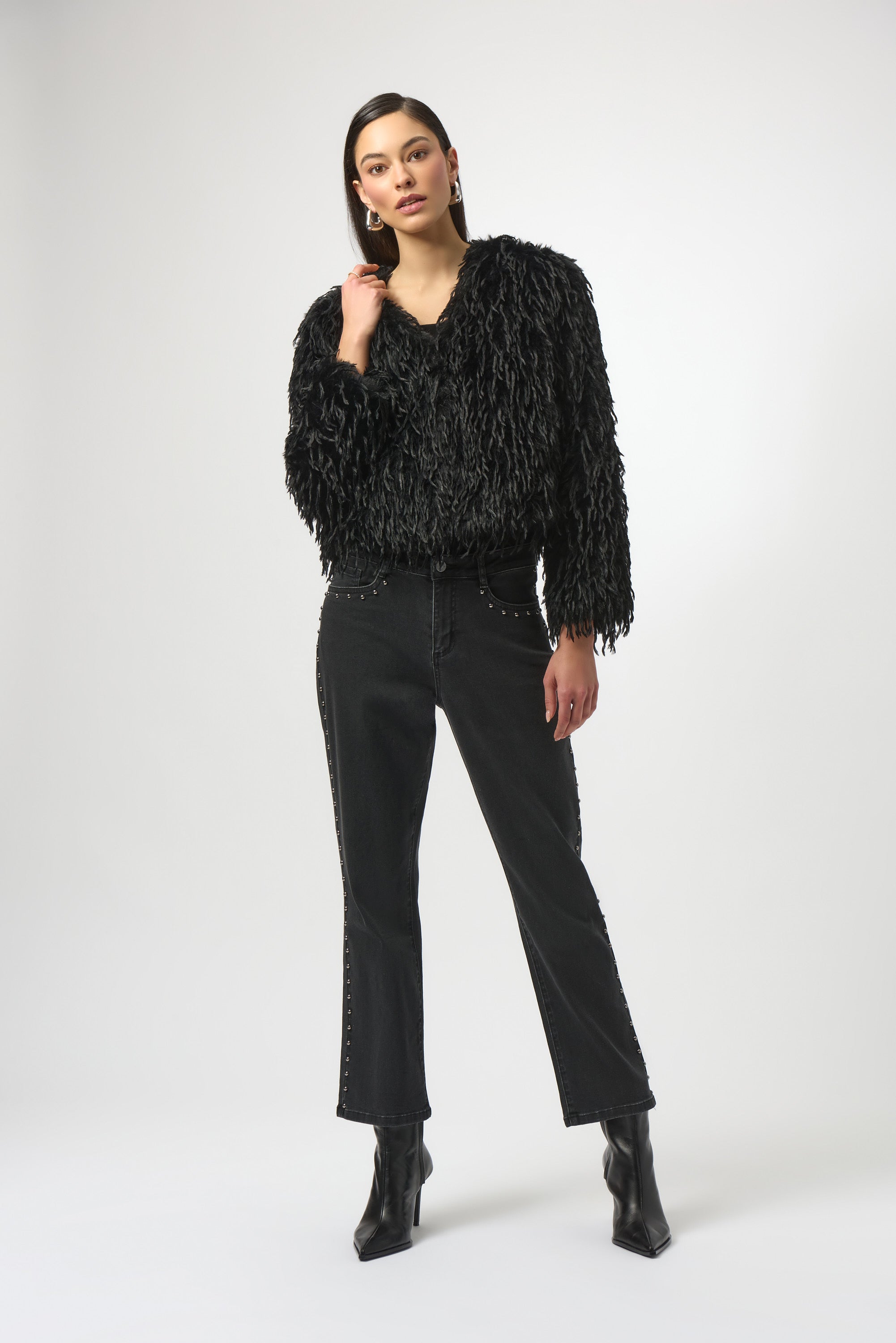 Pearls Boutique- Port Dover Ontario-Joseph Ribkoff | Classic Straight Leg Jeans with Studded Seams-254916. Black washed denim.
Classic straight leg cut for timeless versatility
– Studded side seams add subtle shine and attitude
– Woven Repreve® stretch denim made from recycled plastic bottles
– Mid-rise waist with clean finishing
– Unlined for lightweight, all-day comfort