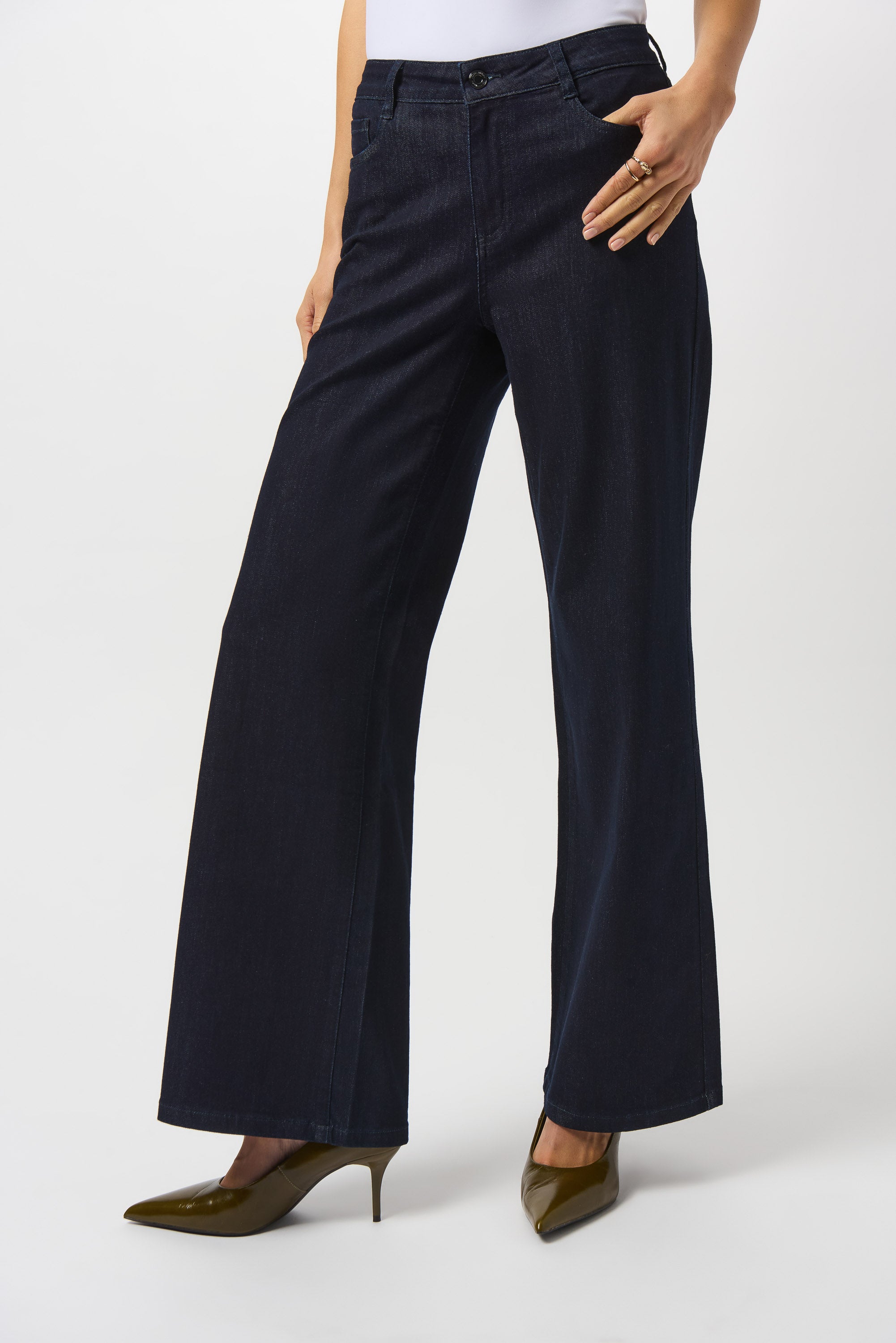 Pearls_Boutique-_Port_Dover_ontario-Joseph_Ribkoff_Goldie_Classic_Wide-Leg_Stretch_Jeans-251968F25
Joseph Ribkoff GOLDIE wide-leg stretch denim jeans in lightweight  dark blue 
FEATHERWEAVE fabric, styled with a soft vintage wash, 5-pocket cut, and high-waisted silhouette