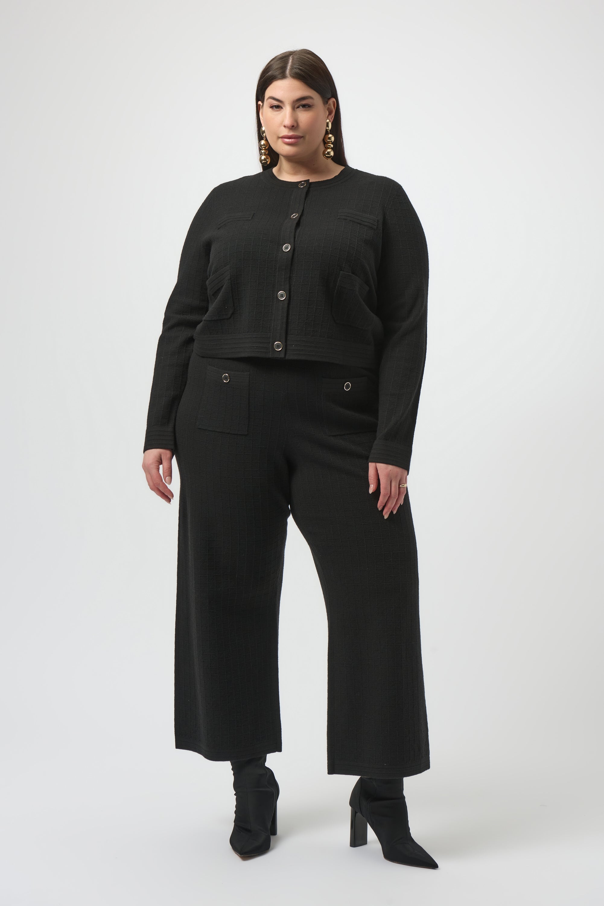 Pearls Boutique | Port Dover Ontario | Joseph Ribkoff | Sweater Knit Straight Leg Pants | 253984-11 | colour black. 
Pull one, high rise, straight leg, Luxe viscose-blend sweater knit for a soft, structured feel

High-rise pull-on waistband for seamless comfort and sleek lines

Straight-leg cut that elongates the silhouette

Front patch pockets for a modern tailored detail

Lightweight and unlined for breathable wear

50% Viscose Rayon, 28% Polyester, 22% Nylon
